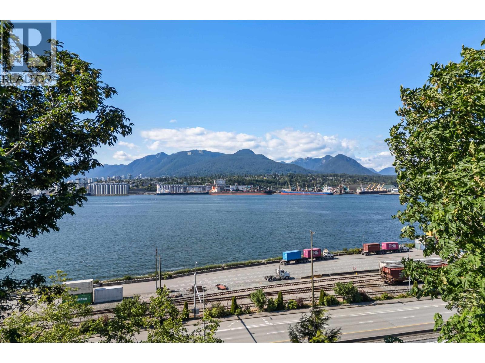 2497 Wall Street, Vancouver, British Columbia  V5K 1A4 - Photo 4 - R3130509