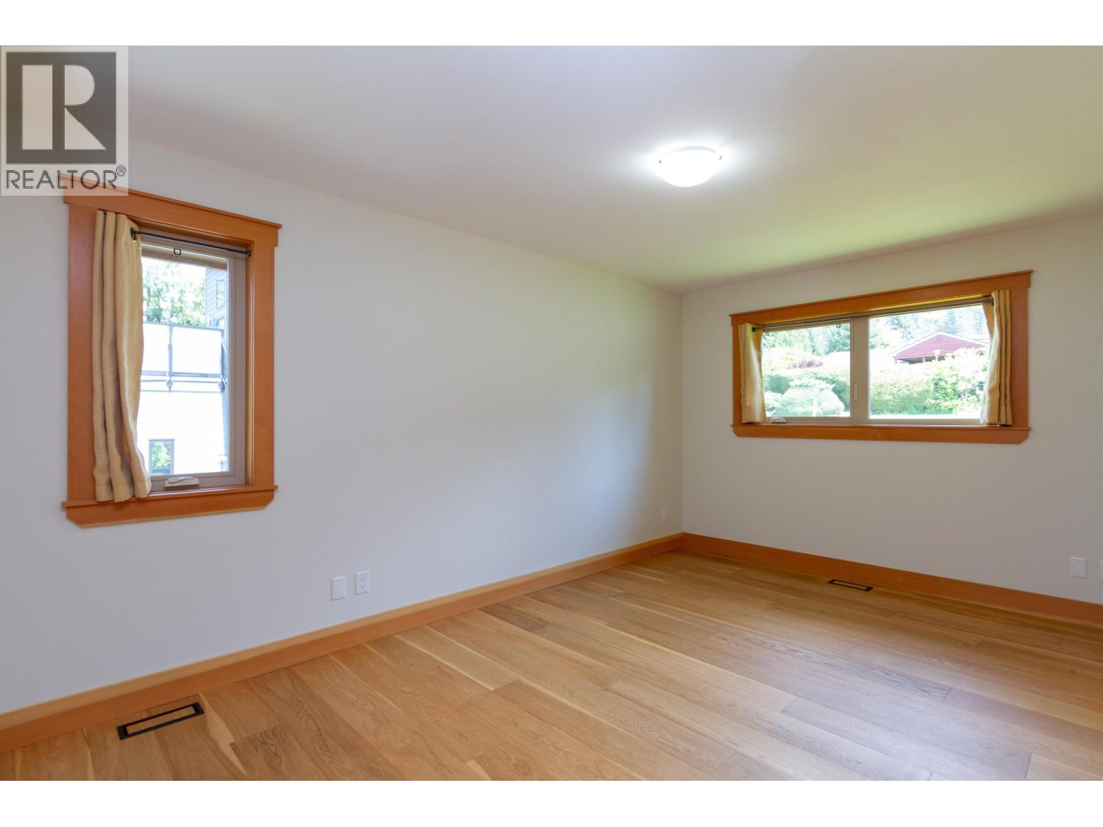 40427 Ayr Drive, Squamish, British Columbia  V0N 1T0 - Photo 10 - R3130561