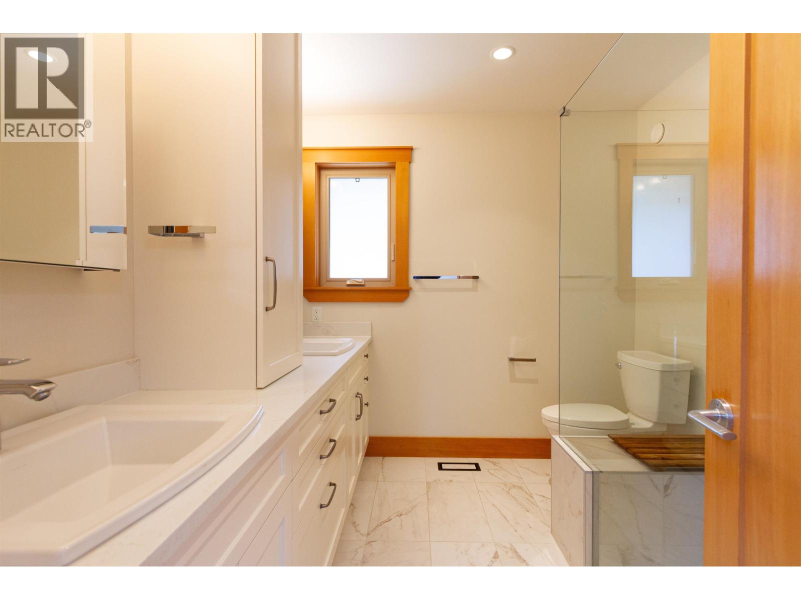 40427 Ayr Drive, Squamish, British Columbia  V0N 1T0 - Photo 12 - R3130561