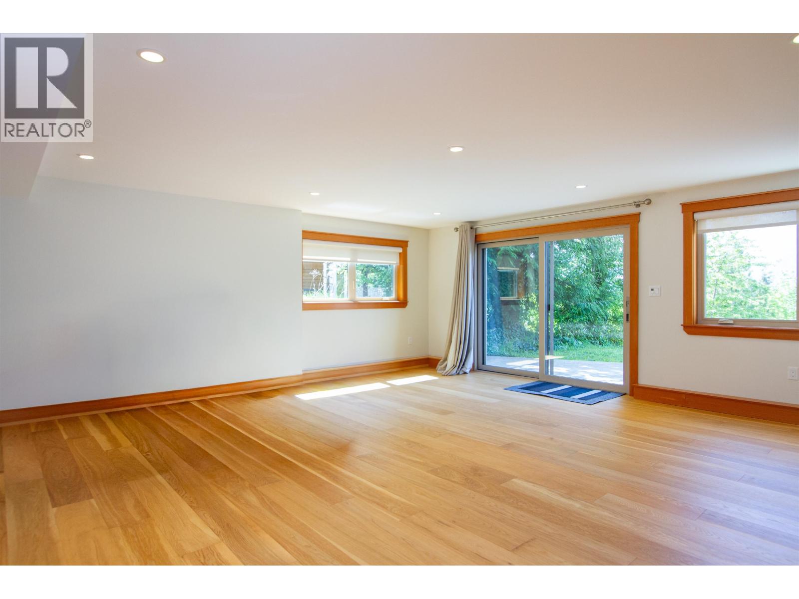 40427 Ayr Drive, Squamish, British Columbia  V0N 1T0 - Photo 15 - R3130561