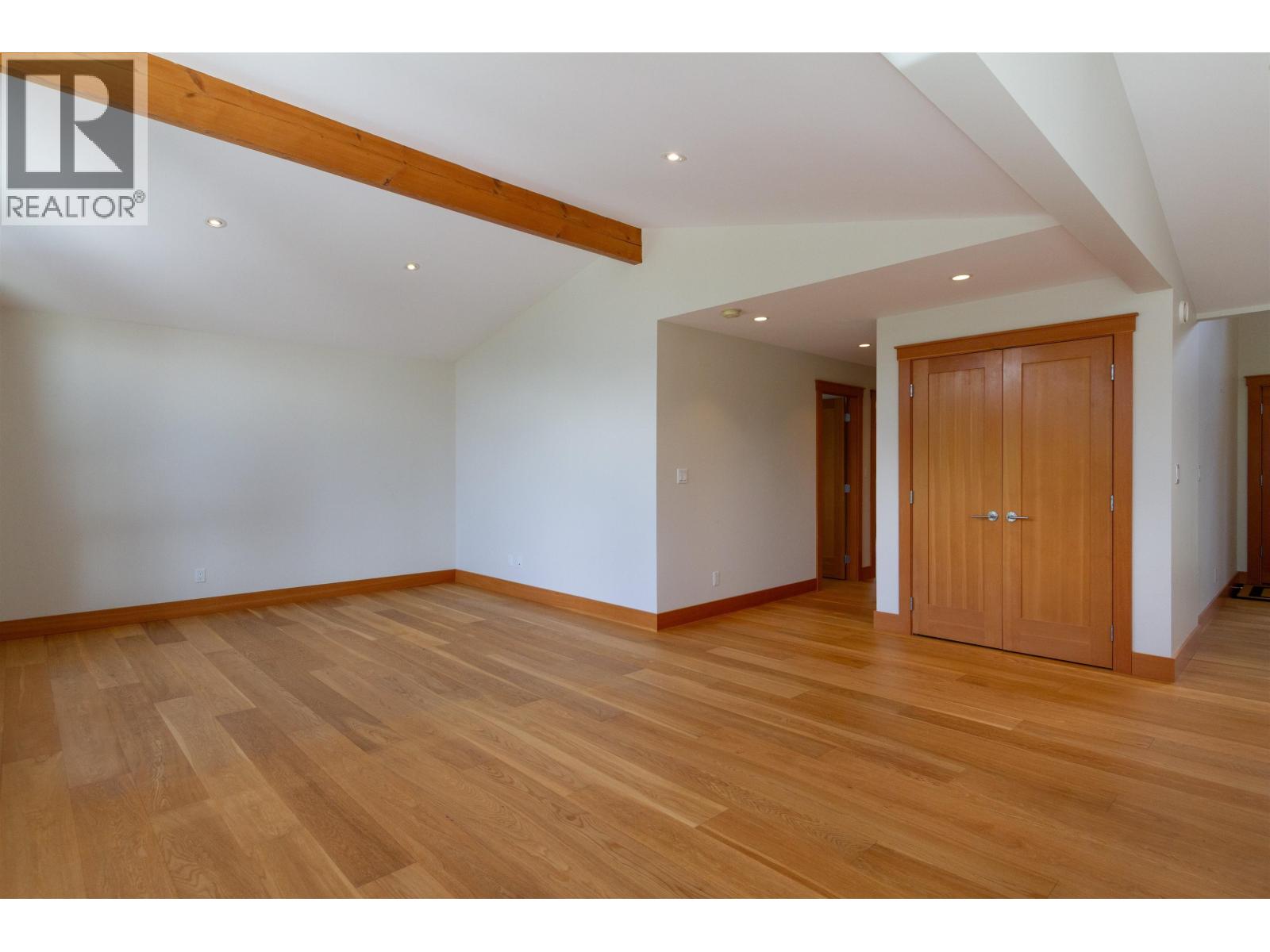 40427 Ayr Drive, Squamish, British Columbia  V0N 1T0 - Photo 5 - R3130561
