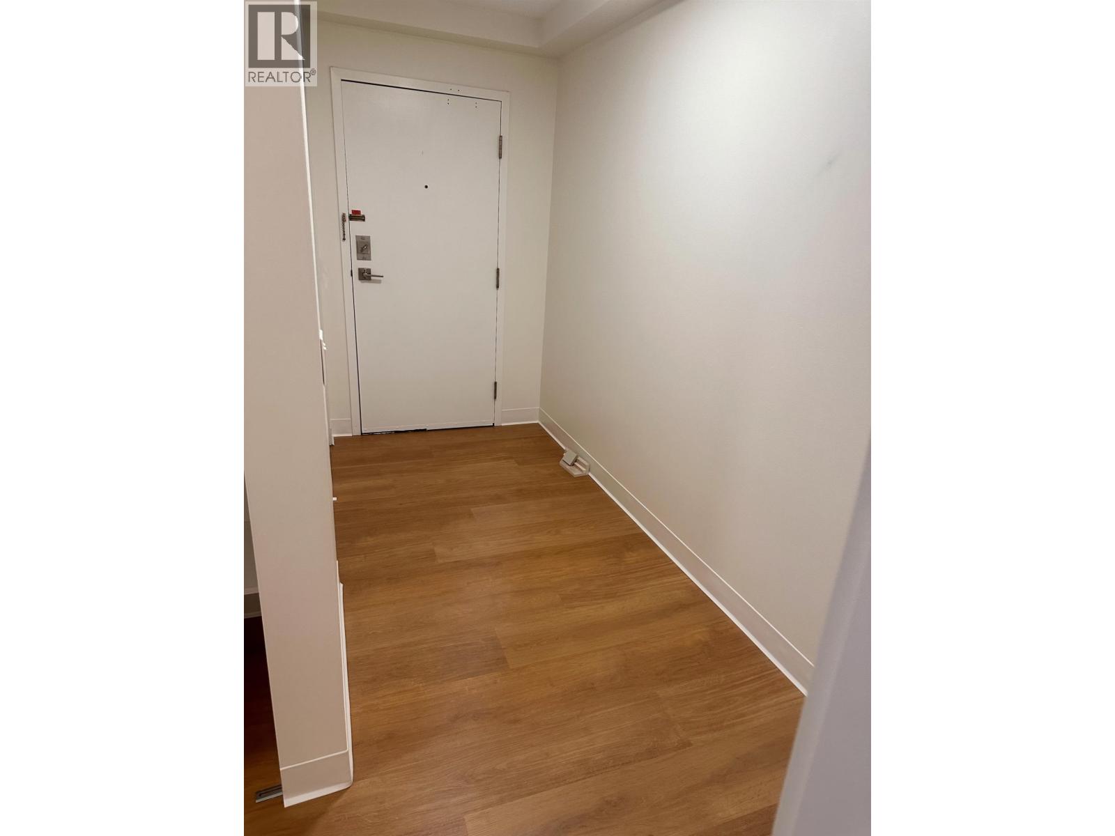 501 3980 Carrigan Street, Burnaby, British Columbia  V3N 4J1 - Photo 3 - R3130614