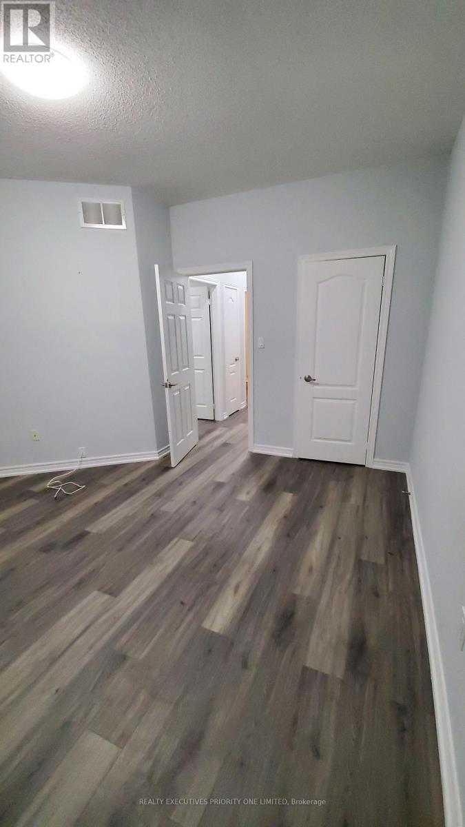 Upper Floor - 18 Ed Quigg Way, Vaughan, Ontario  L4H 2S2 - Photo 12 - N13225412