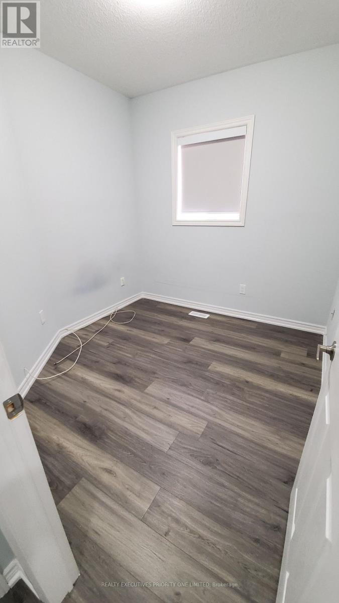 Upper Floor - 18 Ed Quigg Way, Vaughan, Ontario  L4H 2S2 - Photo 9 - N13225412