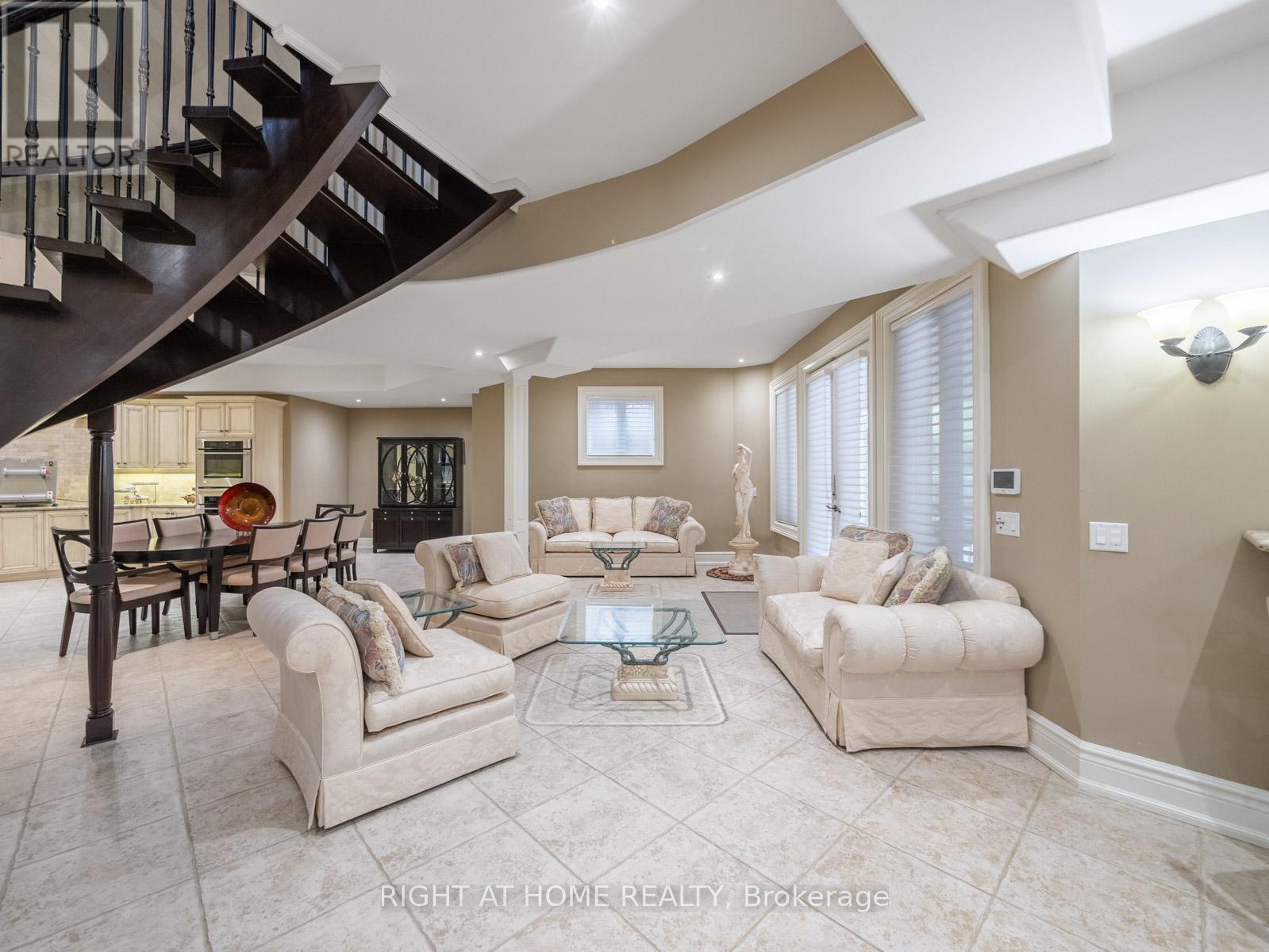 100 Rocmary Place, Vaughan, Ontario  L4L 8Z1 - Photo 28 - N13225422