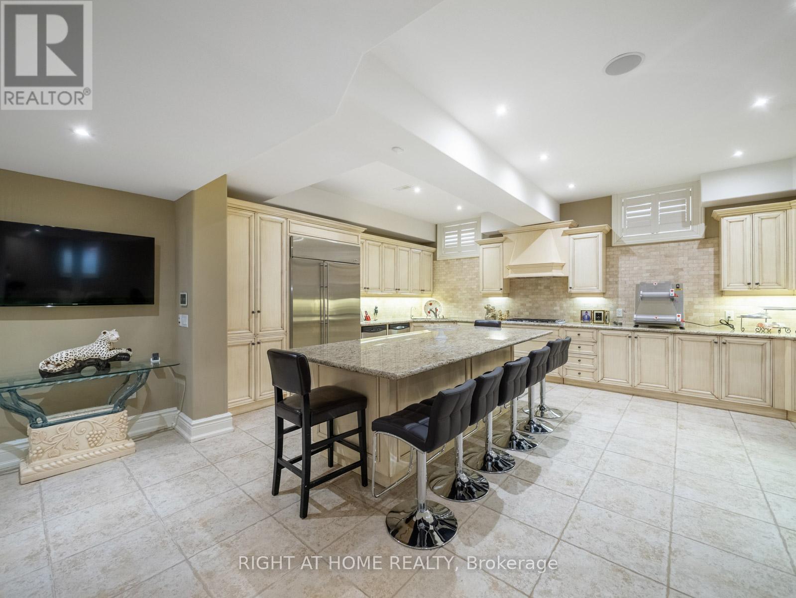 100 Rocmary Place, Vaughan, Ontario  L4L 8Z1 - Photo 29 - N13225422
