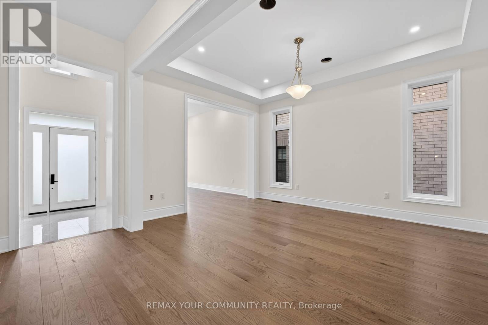 5 Garriock Hall Avenue, King, Ontario  L7B 1K5 - Photo 6 - N13225450