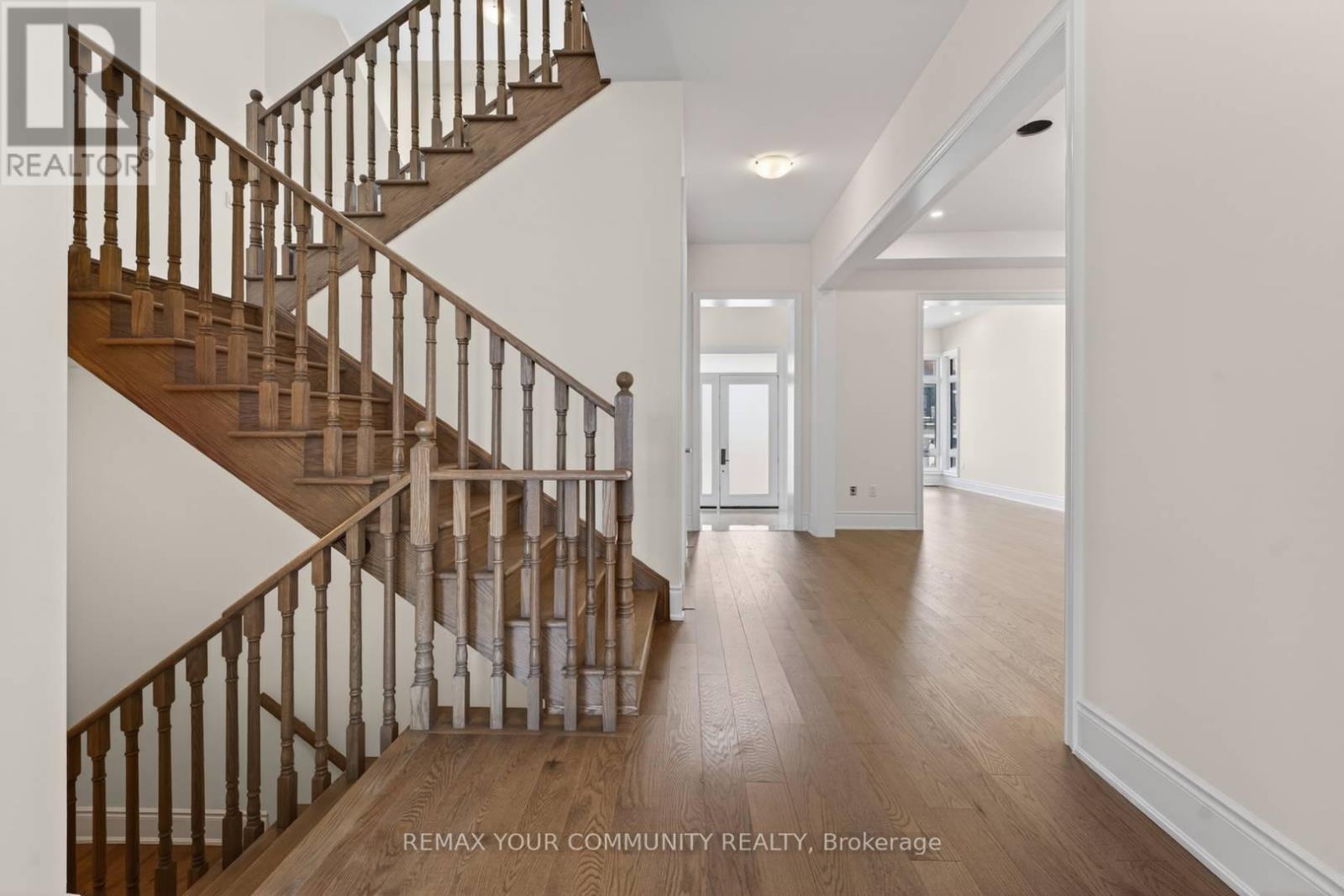 5 Garriock Hall Avenue, King, Ontario  L7B 1K5 - Photo 8 - N13225450