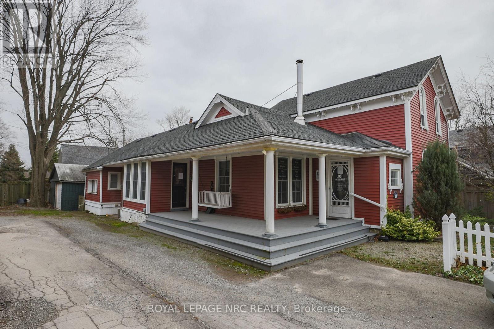 264 Ridge Road N, Fort Erie, Ontario  L0S 1N0 - Photo 2 - X12667842