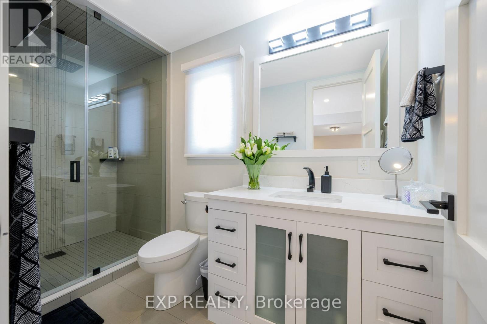 1279 Winterbourne Drive, Oakville, Ontario  L6J 7E4 - Photo 23 - W13225448