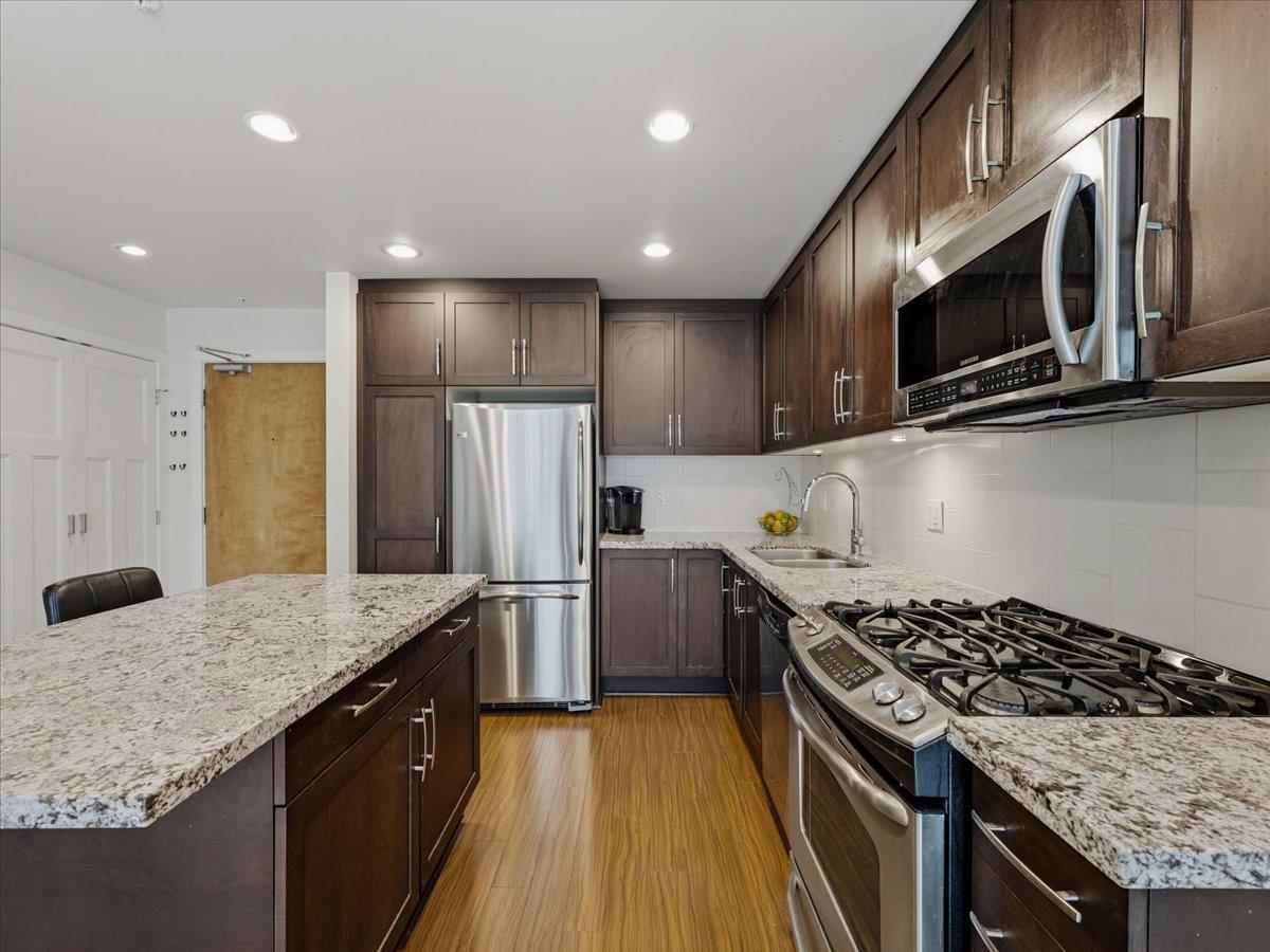 409 15428 31 Avenue, Surrey, British Columbia  V3Z 3W4 - Photo 8 - R3130692