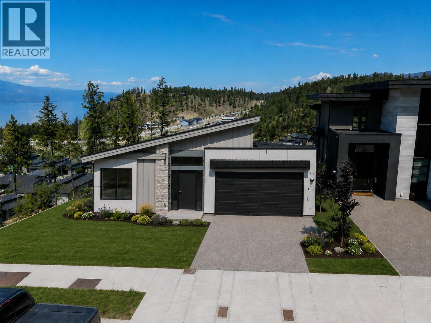 3183 Hilltown Drive, Kelowna, British Columbia