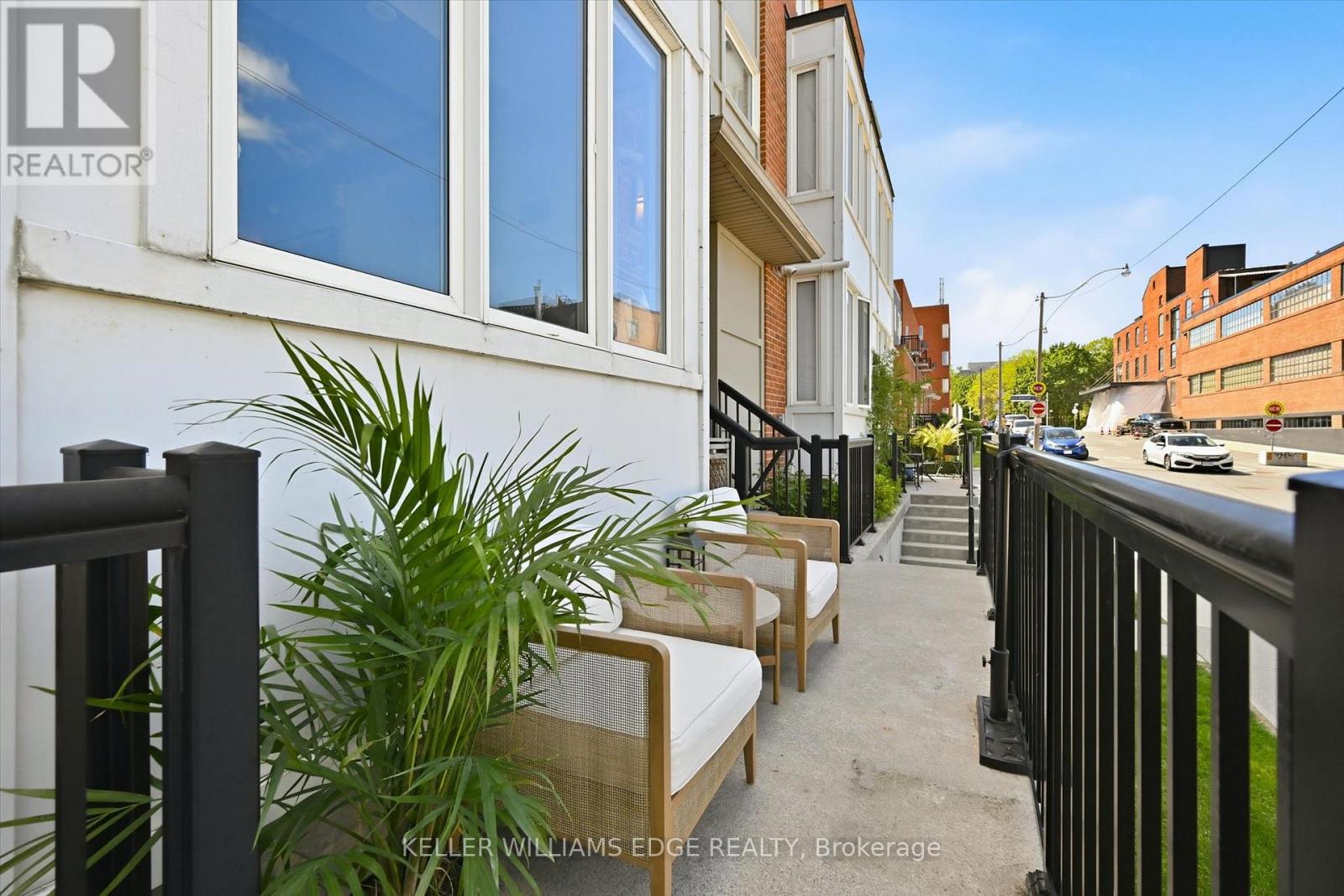59 Carroll Street, Toronto, Ontario  M4M 3G2 - Photo 5 - E13225382