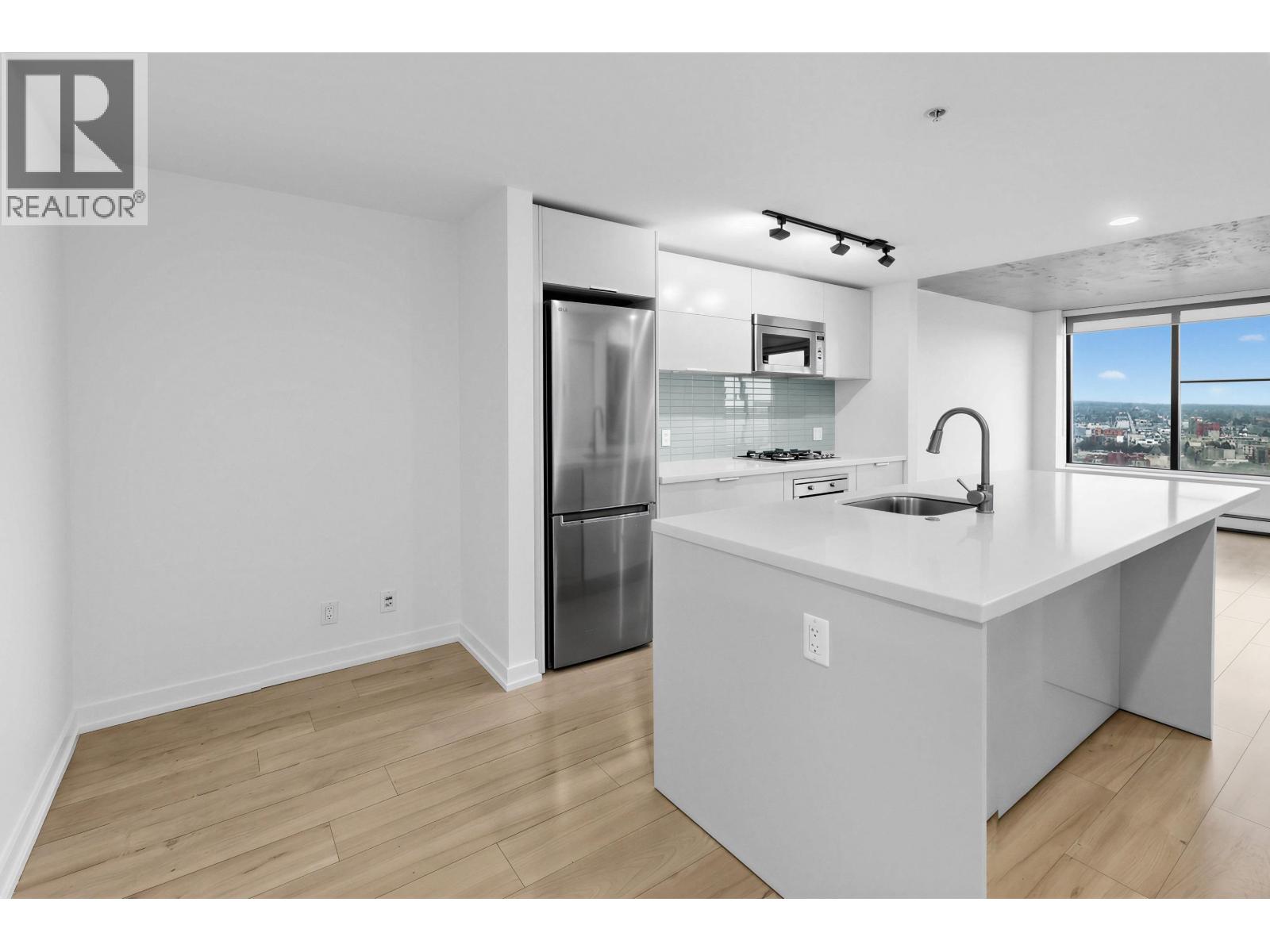 2702 108 W Cordova Street, Vancouver, British Columbia  V6B 0G5 - Photo 2 - R3130507