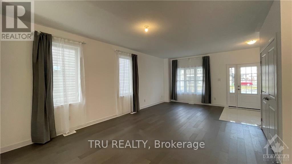 49 Dun Skipper Drive, Ottawa, Ontario  K1X 0J3 - Photo 3 - X13225518