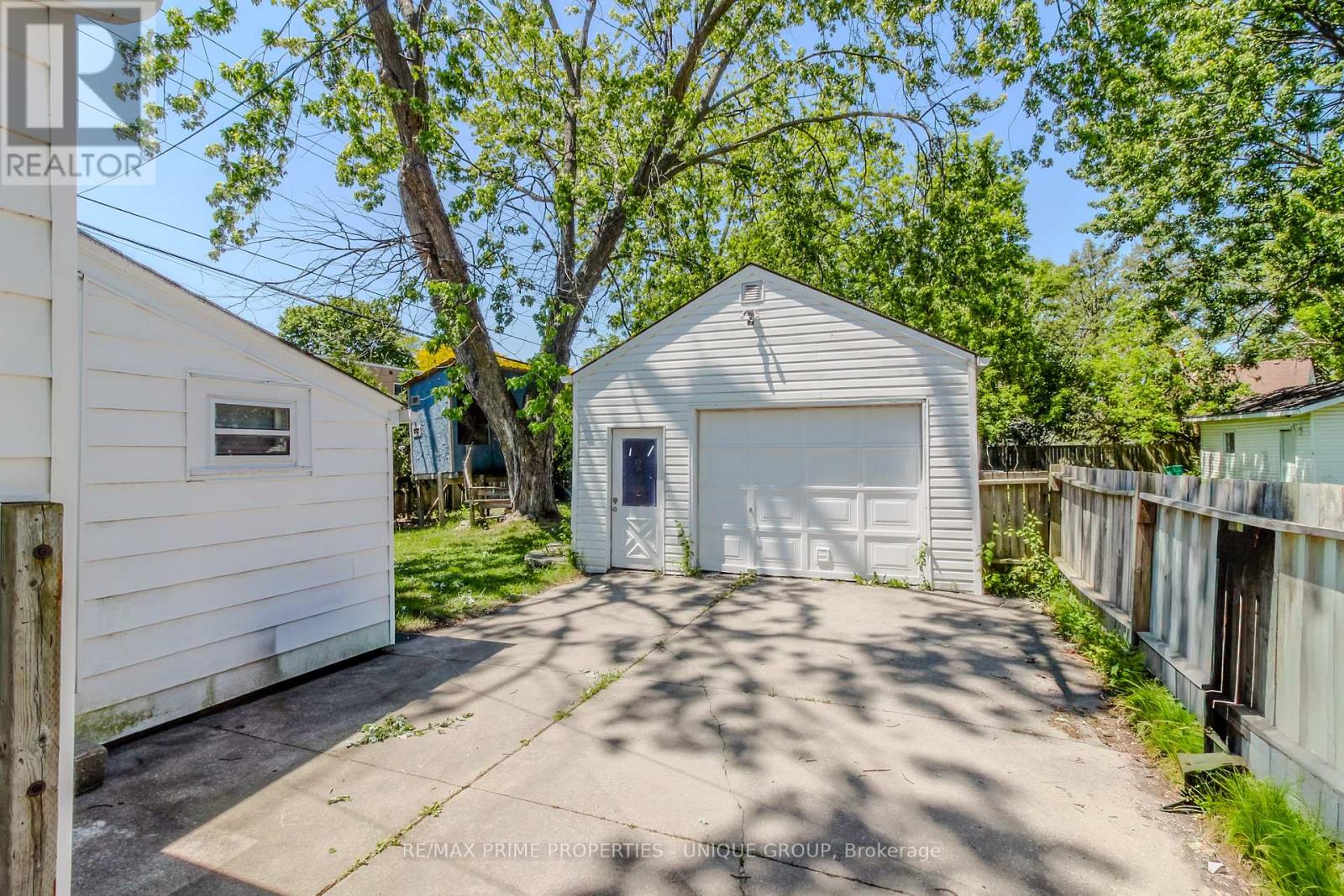117 Walnut Avenue S, Sarnia, Ontario N7T 3V5 - Photo 2 - X13220492