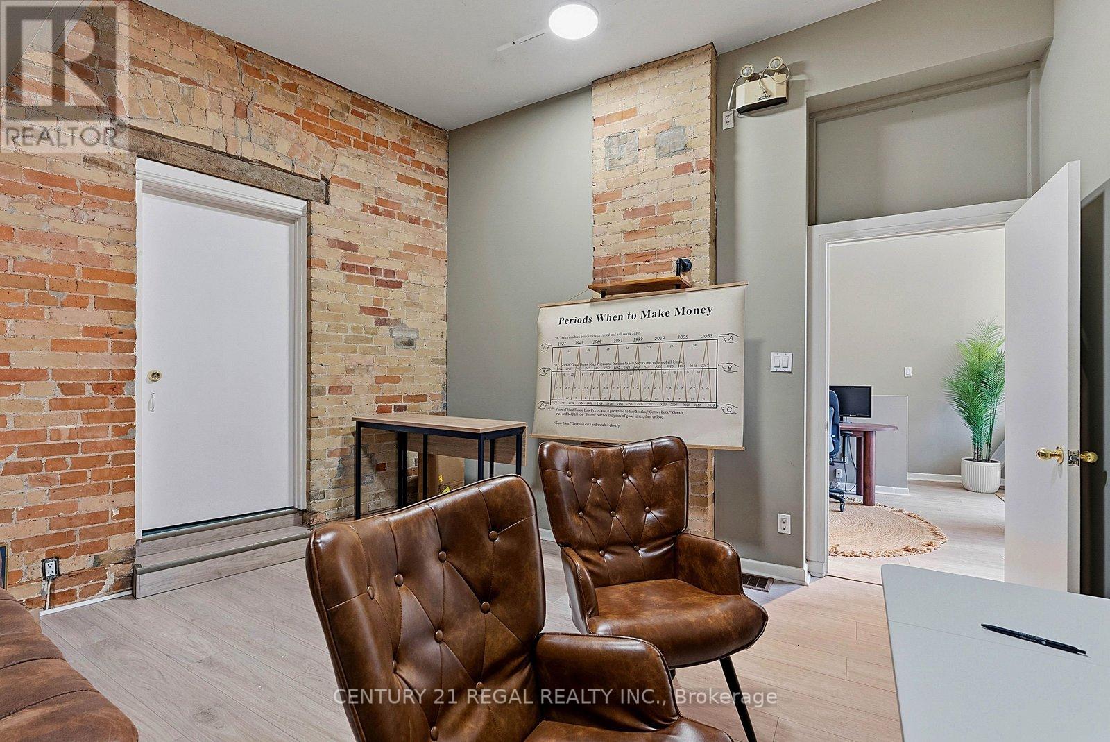 360 King Street E, Toronto, Ontario  M5A 1K9 - Photo 17 - C13225486