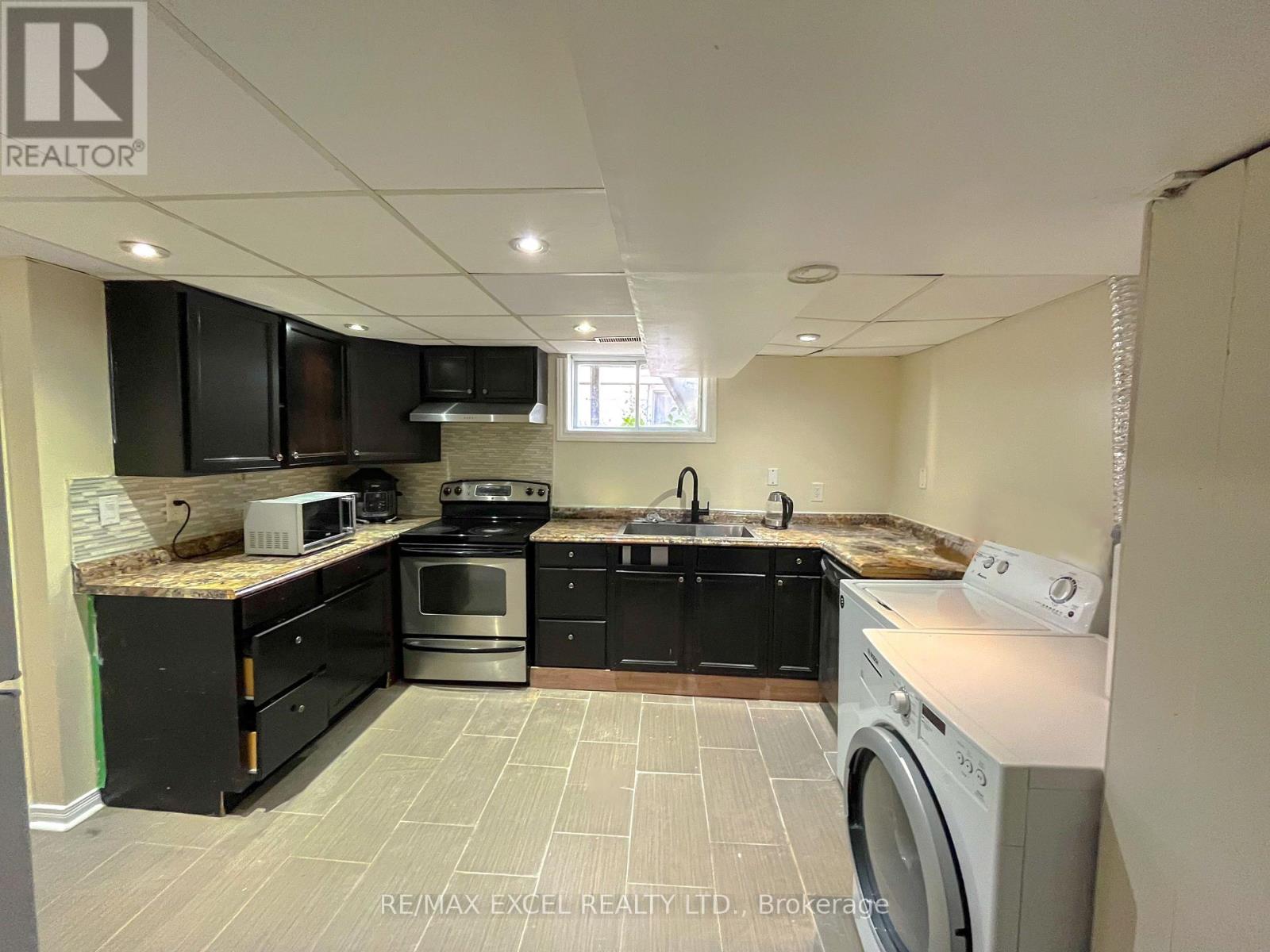73 Hickling Trail, Barrie (Grove East), Ontario  L4M 5S7 - Photo 10 - S13225488