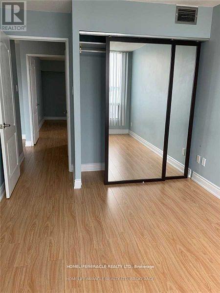 1012 - 115 Hillcrest Avenue, Mississauga, Ontario  L5B 3Y9 - Photo 5 - W13225480