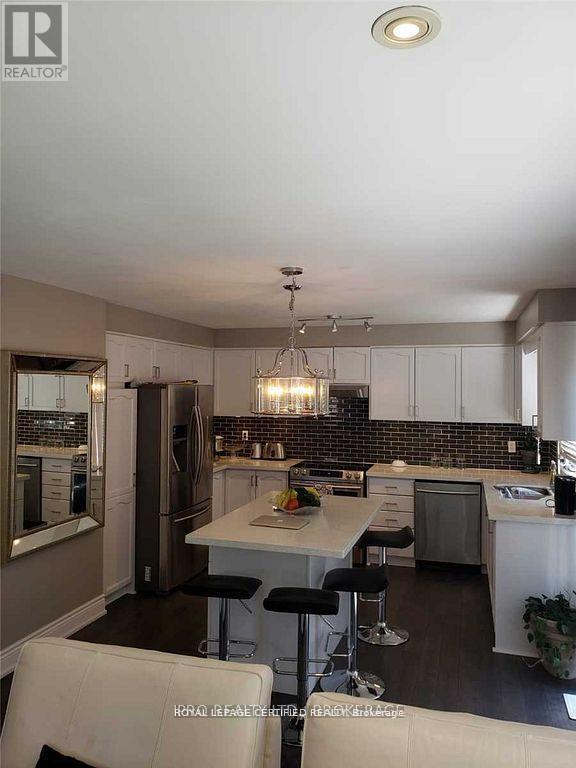 5890 Tampico Way, Mississauga, Ontario  L5M 6Y9 - Photo 5 - W13225494