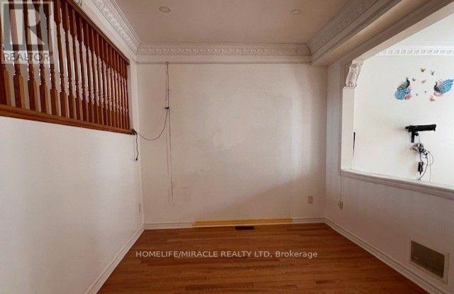 34 Westbrook Avenue, Brampton, Ontario  L6P 2H1 - Photo 9 - W13225496