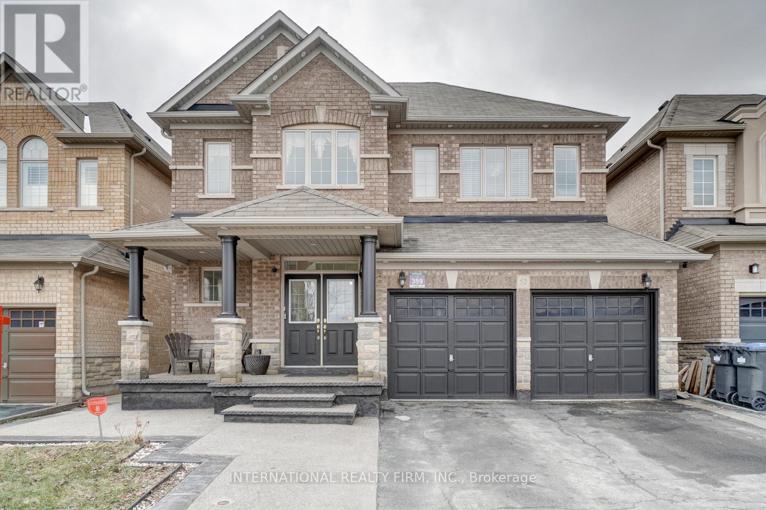 52 Angelgate Road, Brampton, Ontario  L6Y 0X9 - Photo 2 - W13225508
