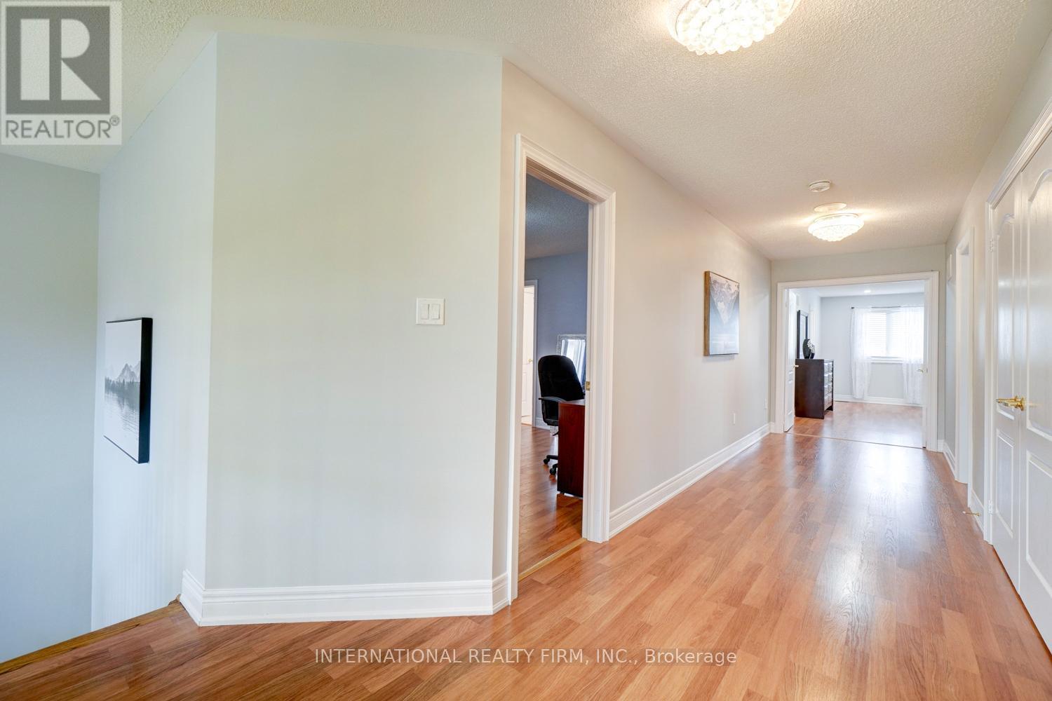 52 Angelgate Road, Brampton, Ontario  L6Y 0X9 - Photo 6 - W13225508
