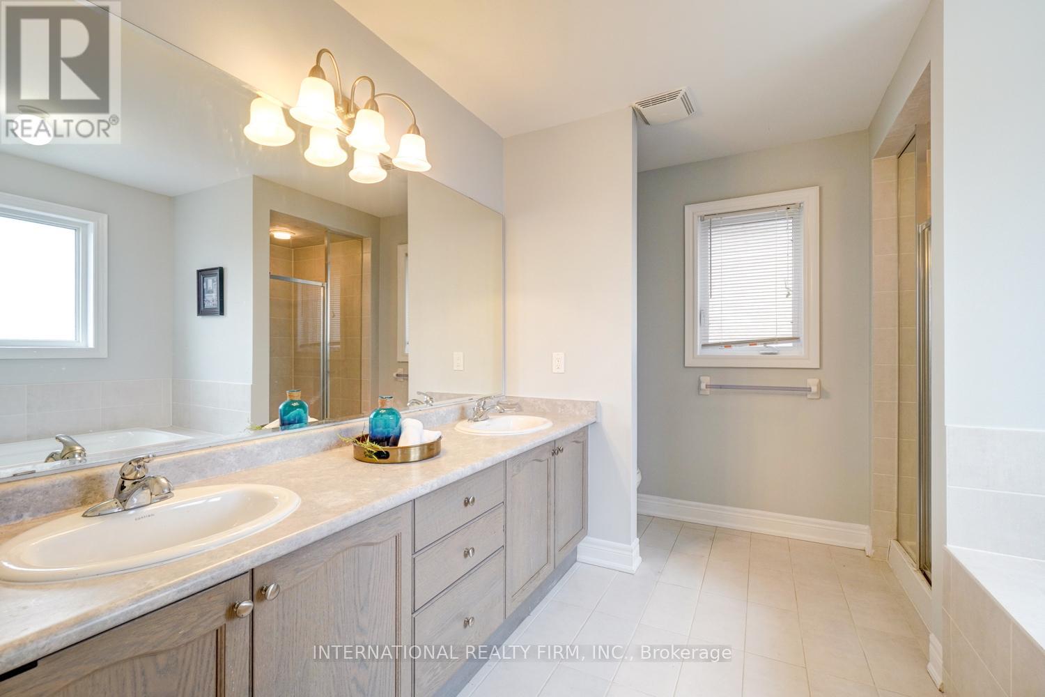 52 Angelgate Road, Brampton, Ontario  L6Y 0X9 - Photo 7 - W13225508