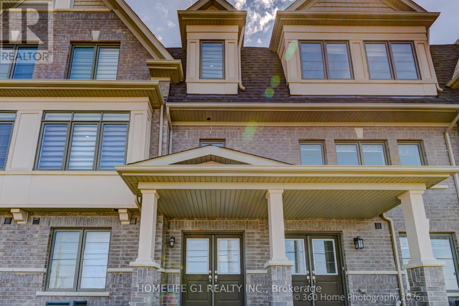 98 Fruitvale Circle, Brampton, Ontario  L7A 5B9 - Photo 3 - W13225560