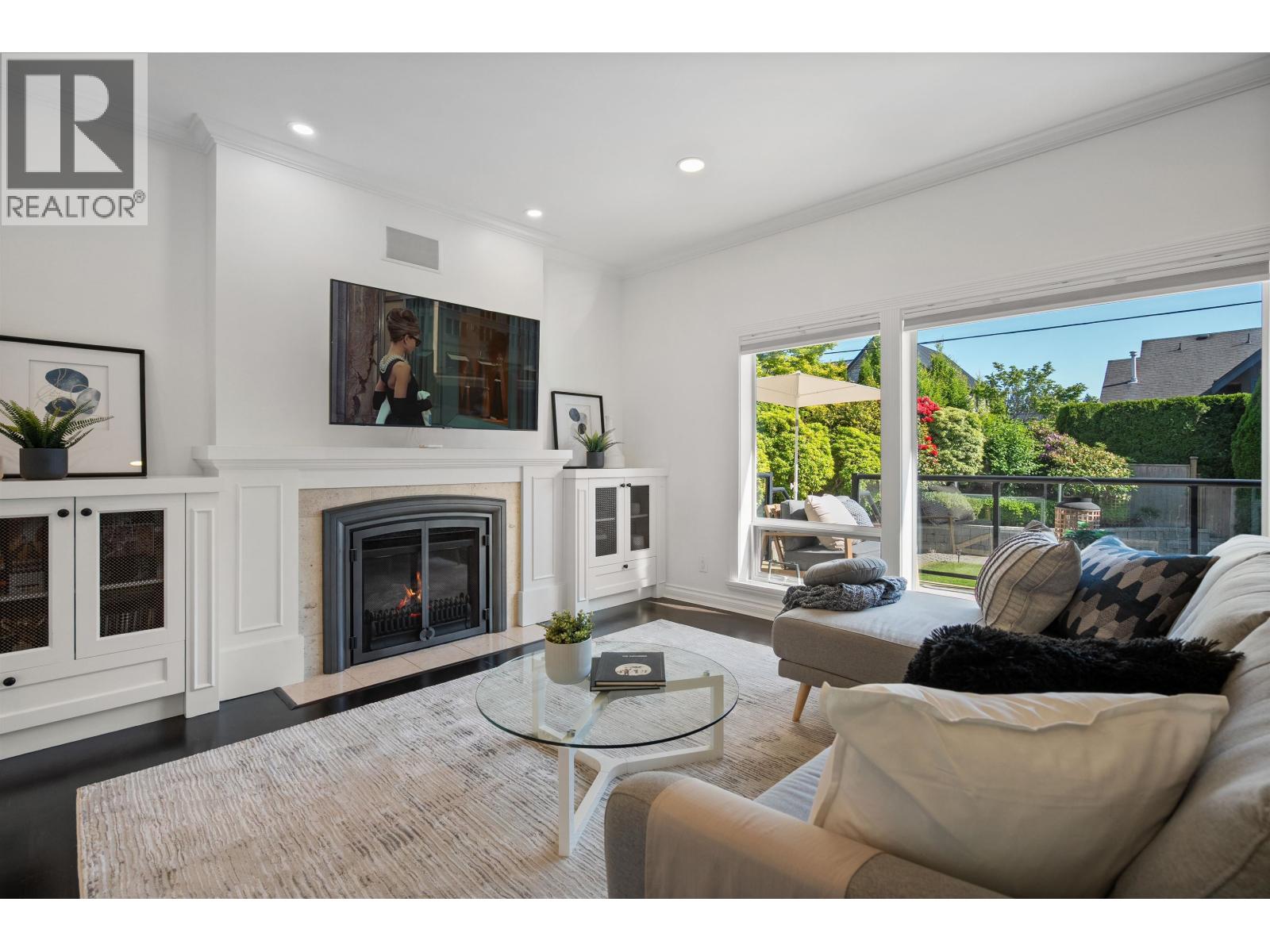 917 Wavertree Road, North Vancouver, British Columbia  V7R 1S4 - Photo 7 - R3130558