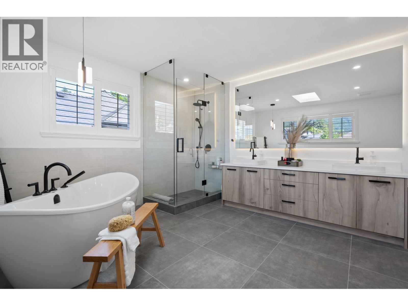917 Wavertree Road, North Vancouver, British Columbia  V7R 1S4 - Photo 26 - R3130558