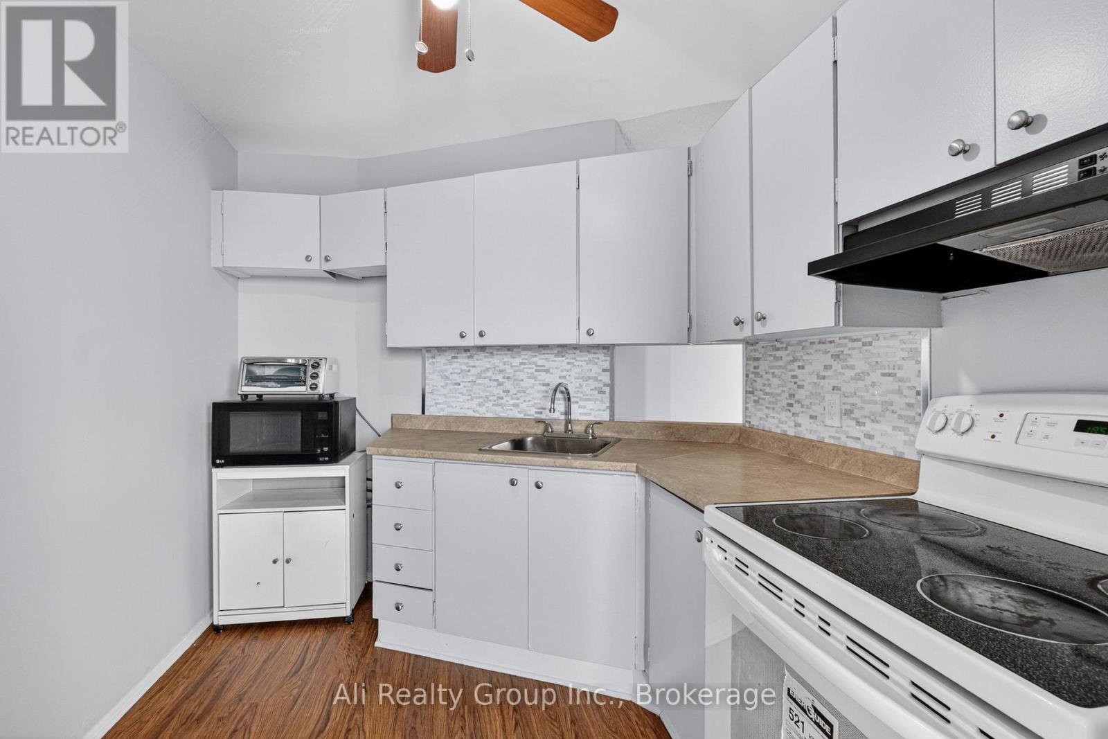 1218 - 2020 Jasmine Crescent, Ottawa, Ontario  K1J 8K5 - Photo 17 - X13225588