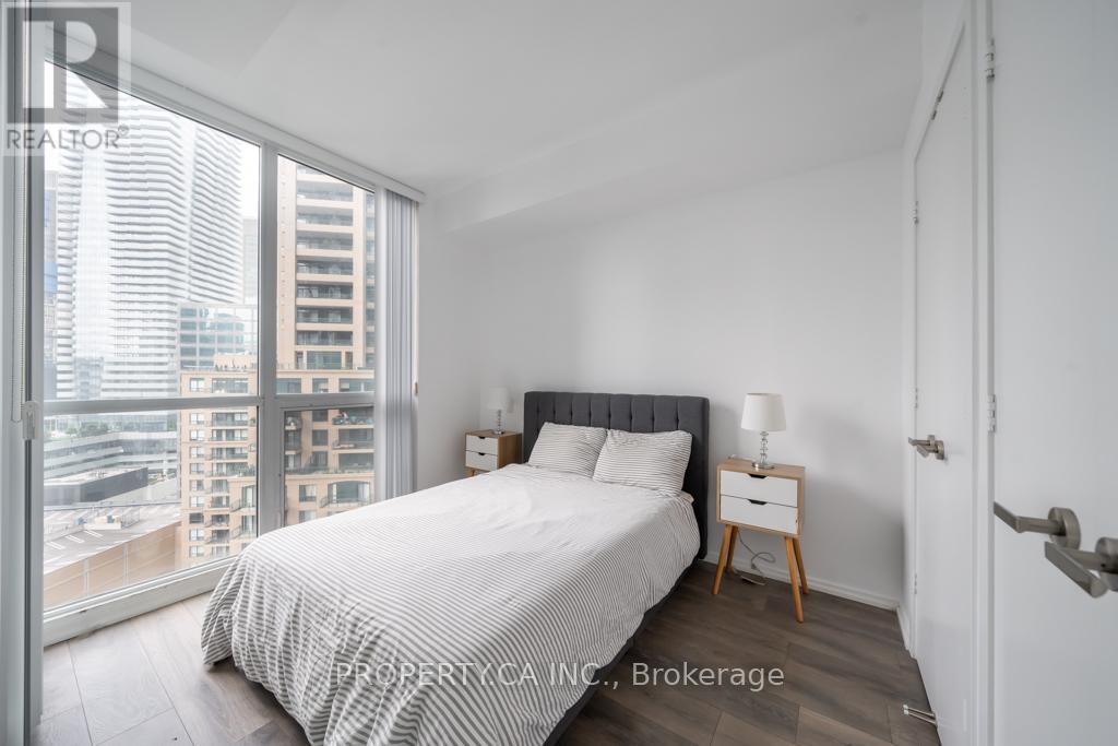 1906 - 45 Charles Street E, Toronto, Ontario  M4Y 0B8 - Photo 10 - C13225610