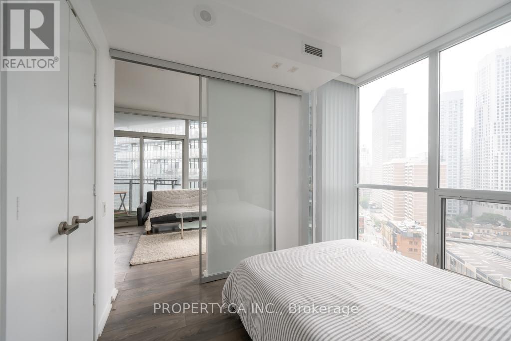 1906 - 45 Charles Street E, Toronto, Ontario  M4Y 0B8 - Photo 11 - C13225610