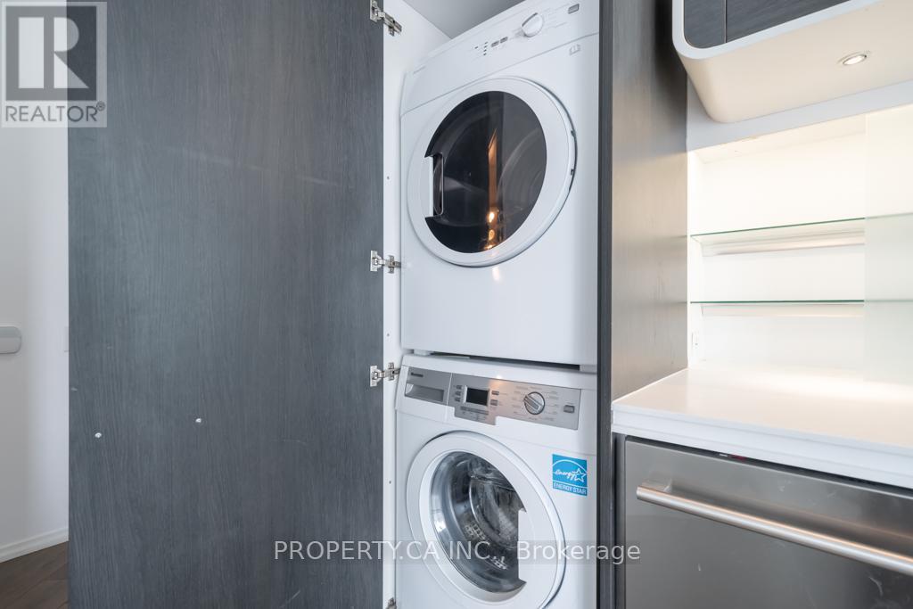 1906 - 45 Charles Street E, Toronto, Ontario  M4Y 0B8 - Photo 14 - C13225610