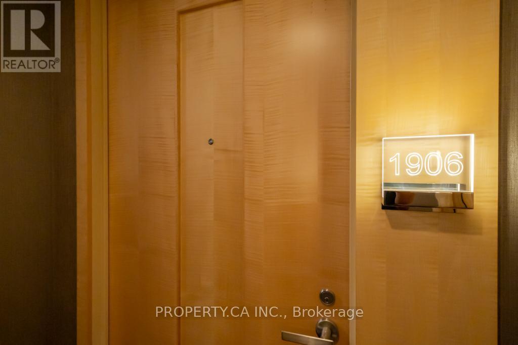 1906 - 45 Charles Street E, Toronto, Ontario  M4Y 0B8 - Photo 3 - C13225610