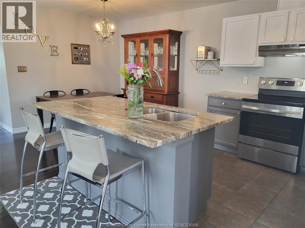 2324 Lamont Street, Windsor, Ontario  N9E 4X3 - Photo 4 - 26012751