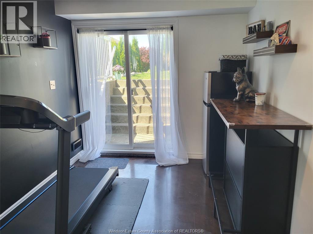 2324 Lamont Street, Windsor, Ontario  N9E 4X3 - Photo 14 - 26012751