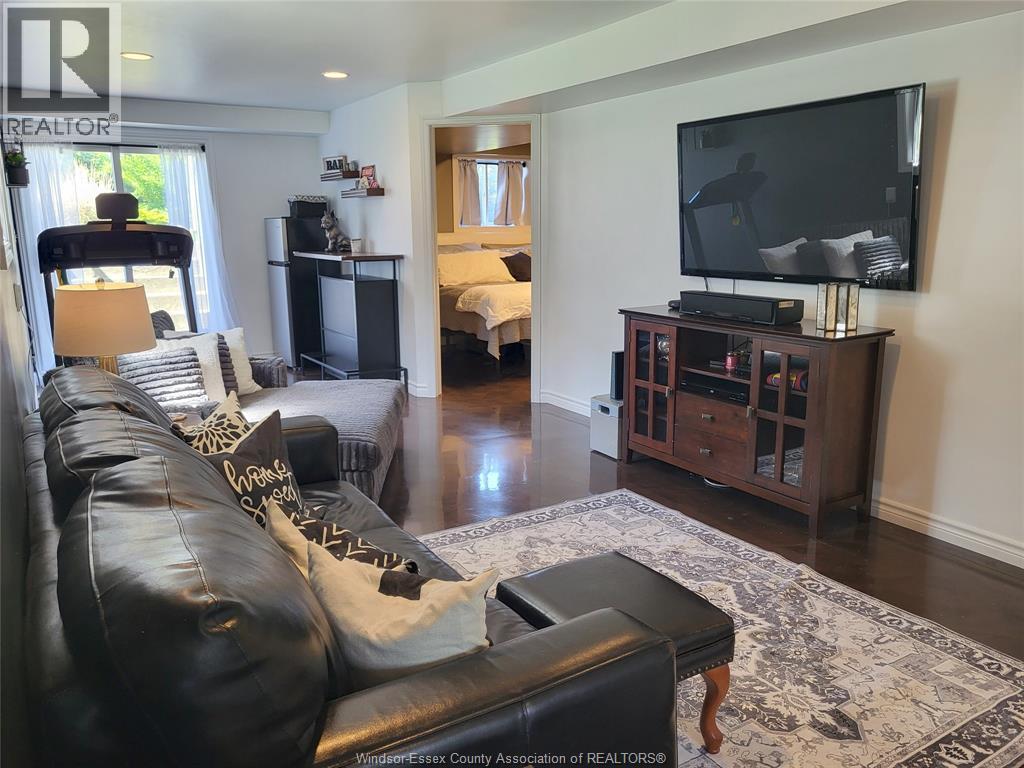 2324 Lamont Street, Windsor, Ontario  N9E 4X3 - Photo 12 - 26012751