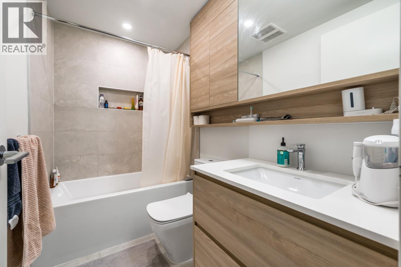 1805 595 Austin Avenue, Coquitlam, British Columbia  V3K 0G7 - Photo 9 - R3130645