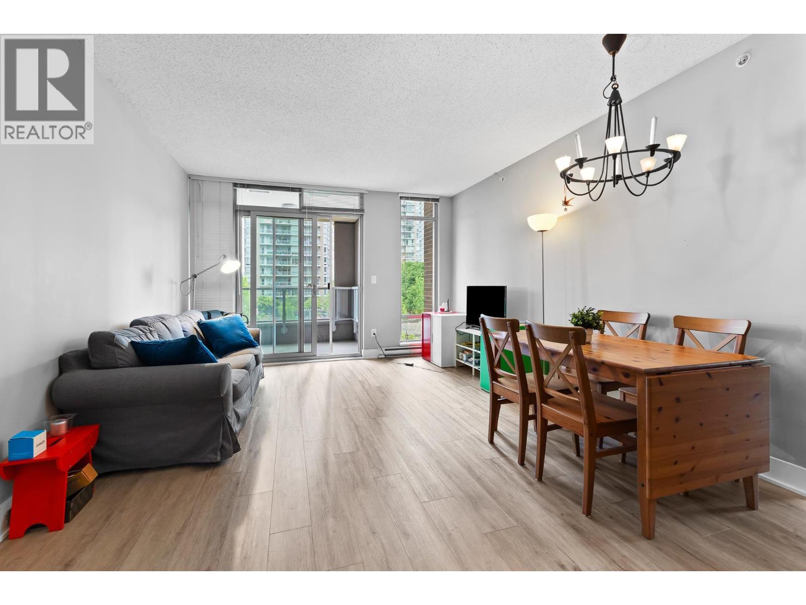 703 1155 The High Street, Coquitlam, British Columbia  V3B 7W4 - Photo 2 - R3130674