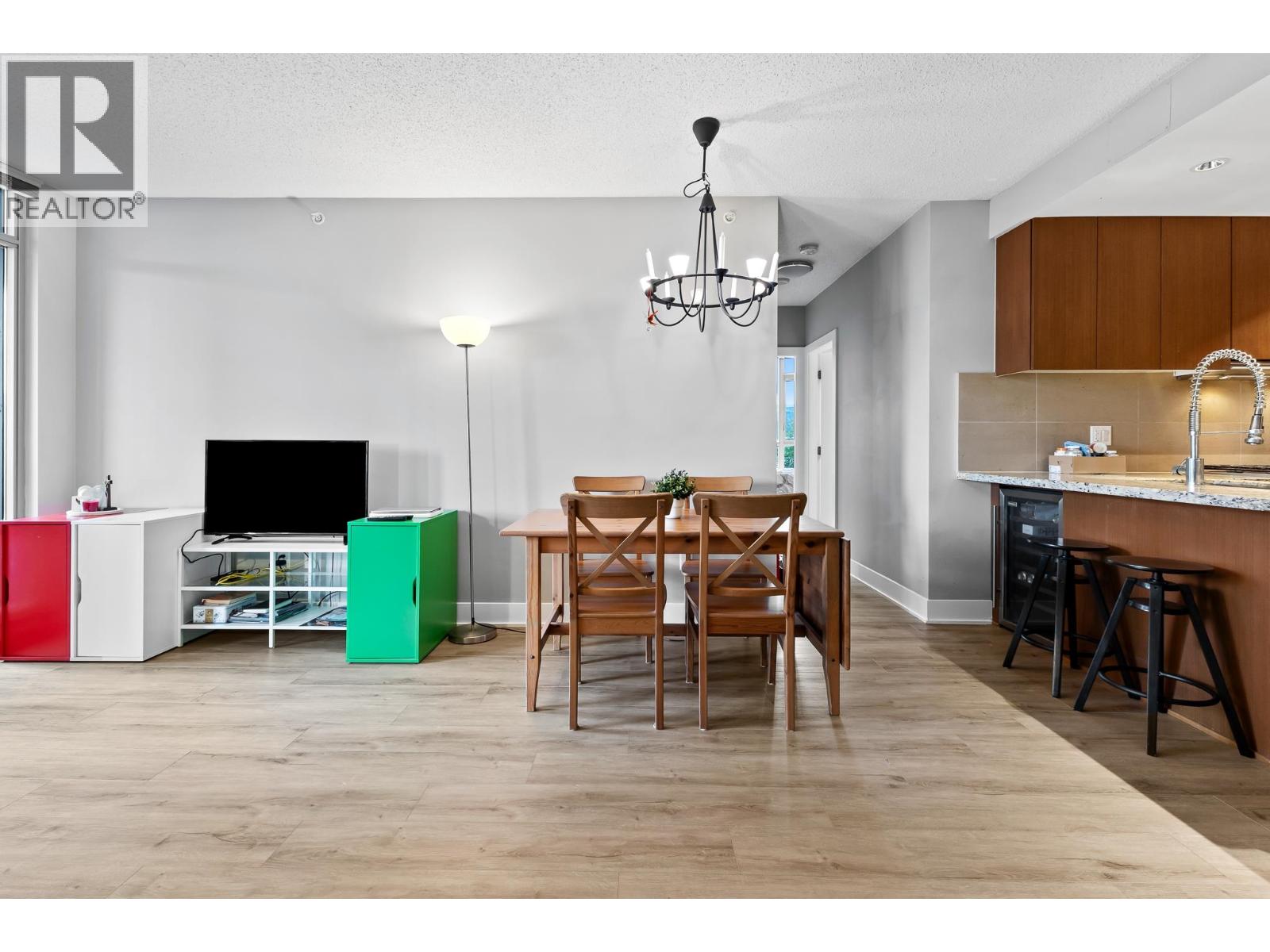703 1155 The High Street, Coquitlam, British Columbia  V3B 7W4 - Photo 4 - R3130674