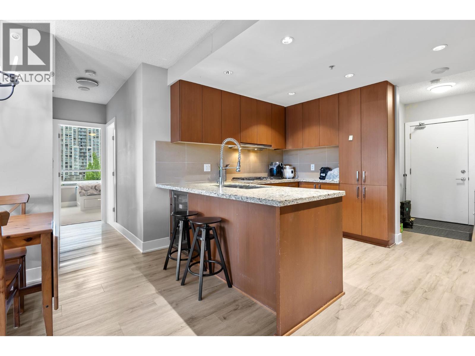 703 1155 The High Street, Coquitlam, British Columbia  V3B 7W4 - Photo 8 - R3130674