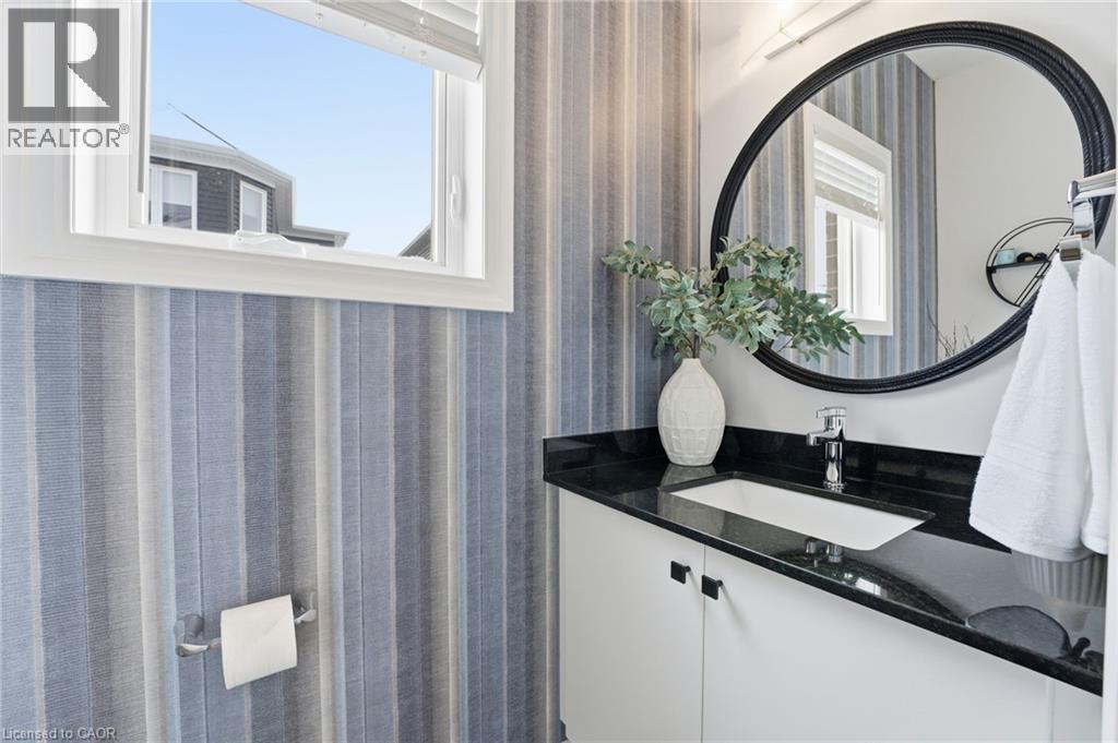 1 Bawcutt Crescent, Paris, Ontario  N3L 0G7 - Photo 4 - 40824634