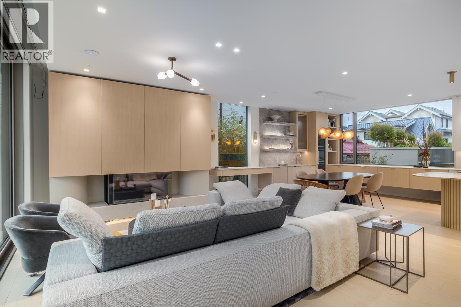 4521 Langara Avenue, Vancouver, British Columbia  V6R 1C9 - Photo 4 - R3130701