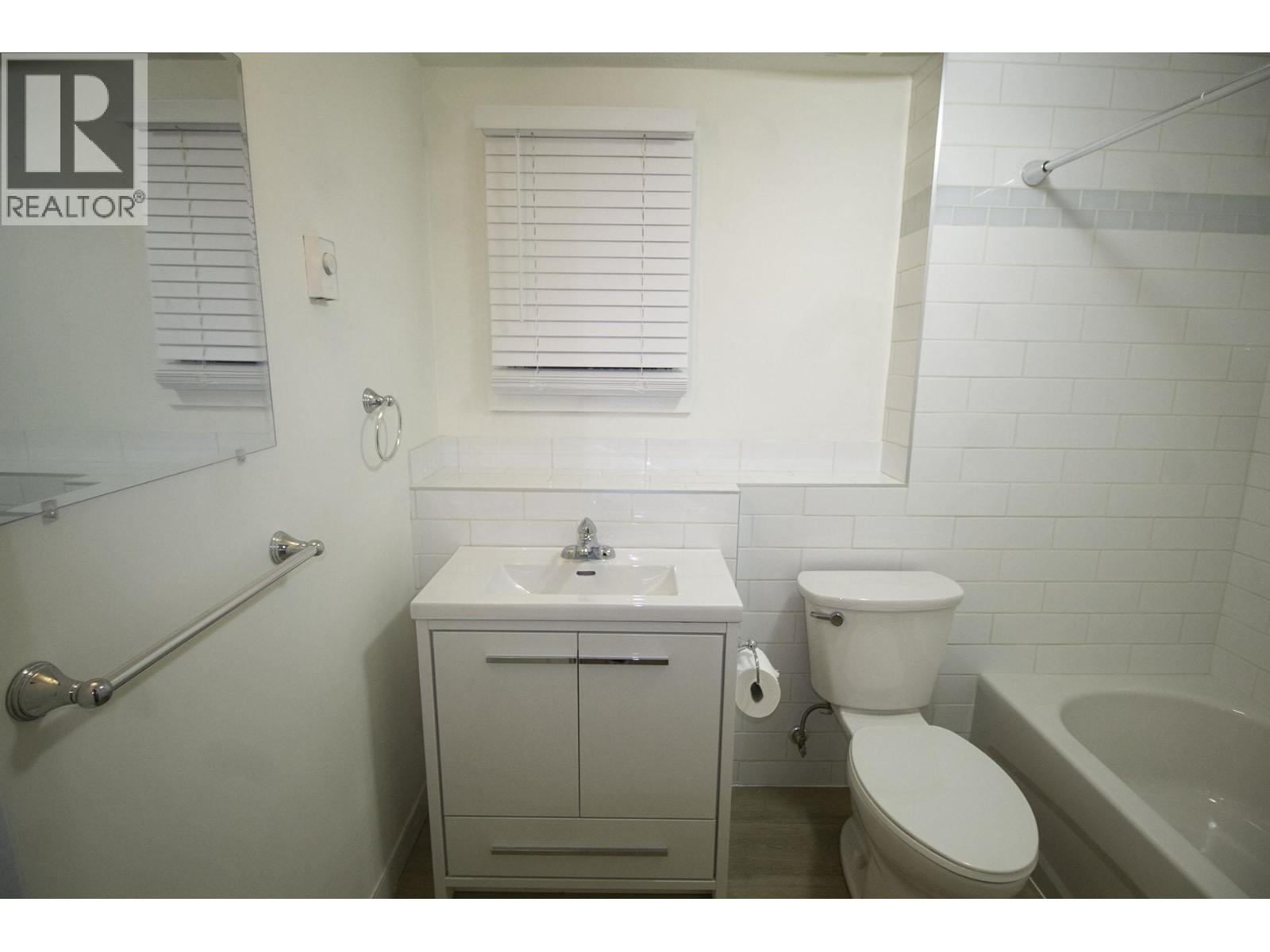 Ground Floor 2176 W 13 Avenue, Vancouver, British Columbia  V6K 2S1 - Photo 11 - R3130676