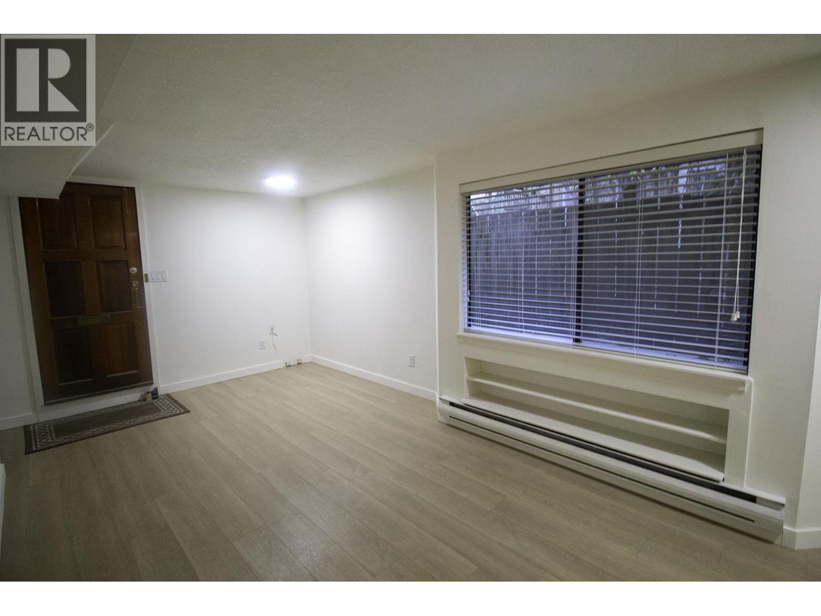 Ground Floor 2176 W 13 Avenue, Vancouver, British Columbia  V6K 2S1 - Photo 2 - R3130676
