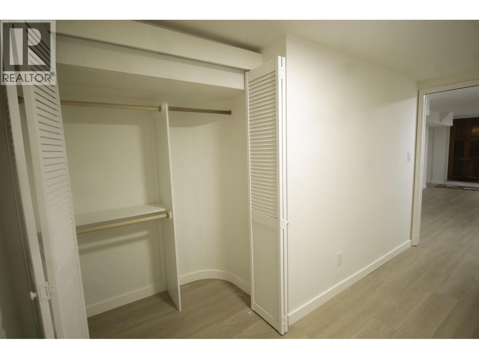 Ground Floor 2176 W 13 Avenue, Vancouver, British Columbia  V6K 2S1 - Photo 9 - R3130676