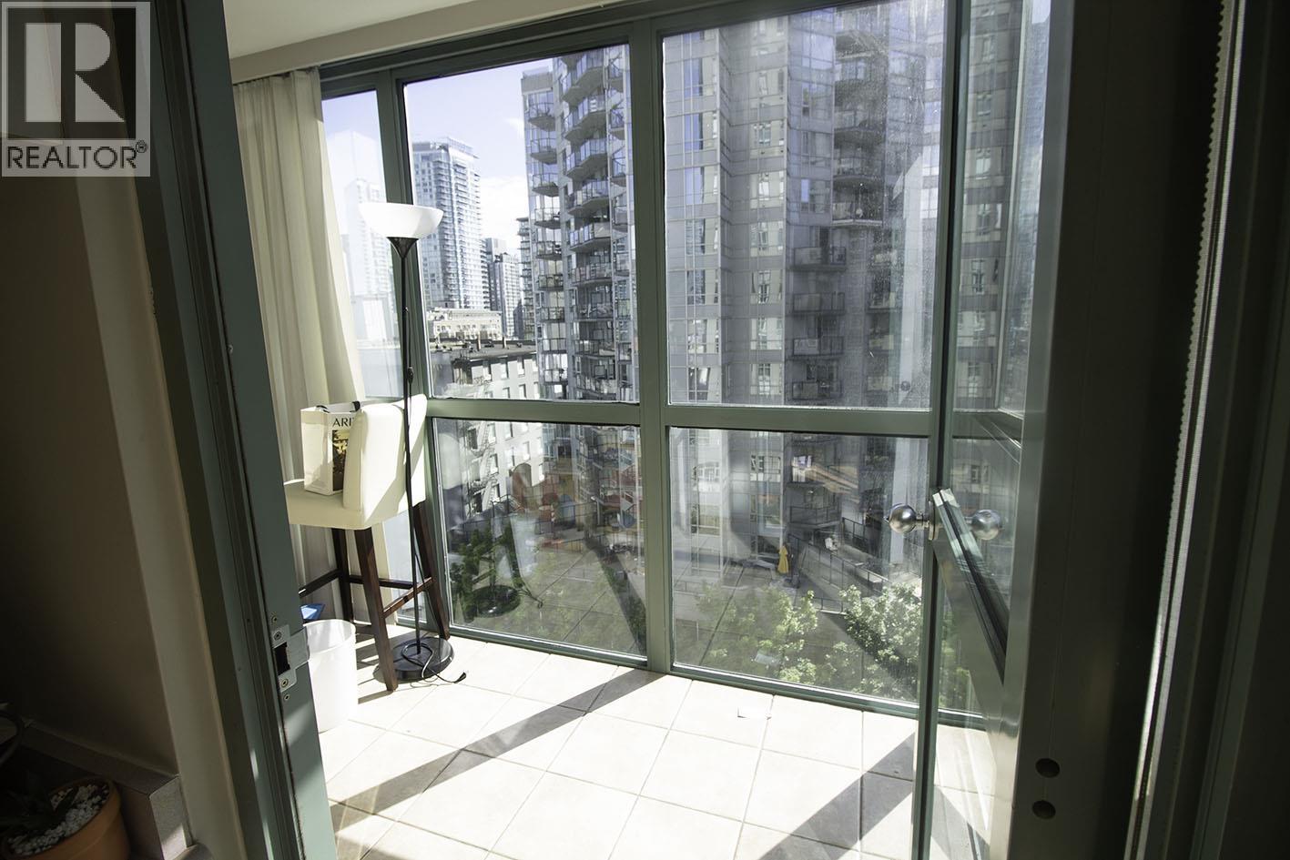 802 1188 Howe Street, Vancouver, British Columbia  V6Z 2S8 - Photo 8 - R3130688
