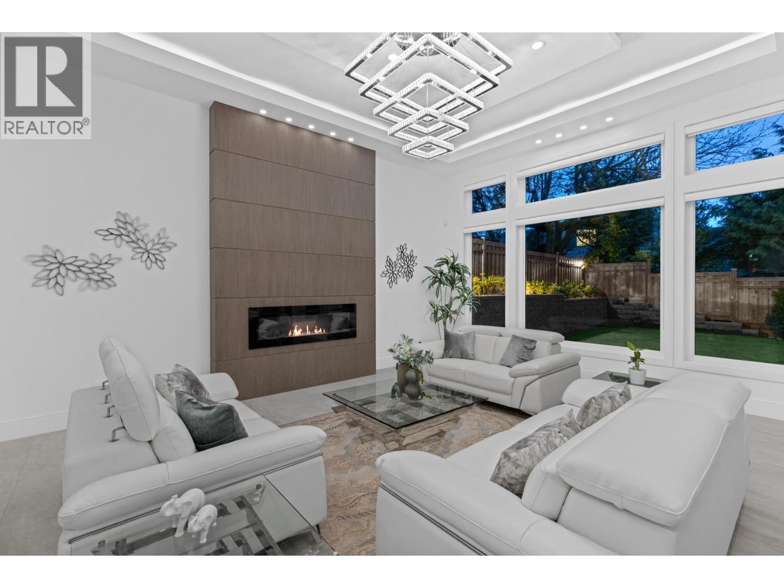 929 Canyon Boulevard, North Vancouver, British Columbia  V7R 2J9 - Photo 13 - R3130702